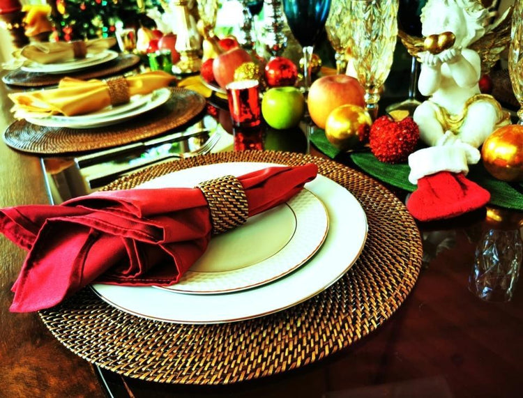 Dinnerware & Place Settings